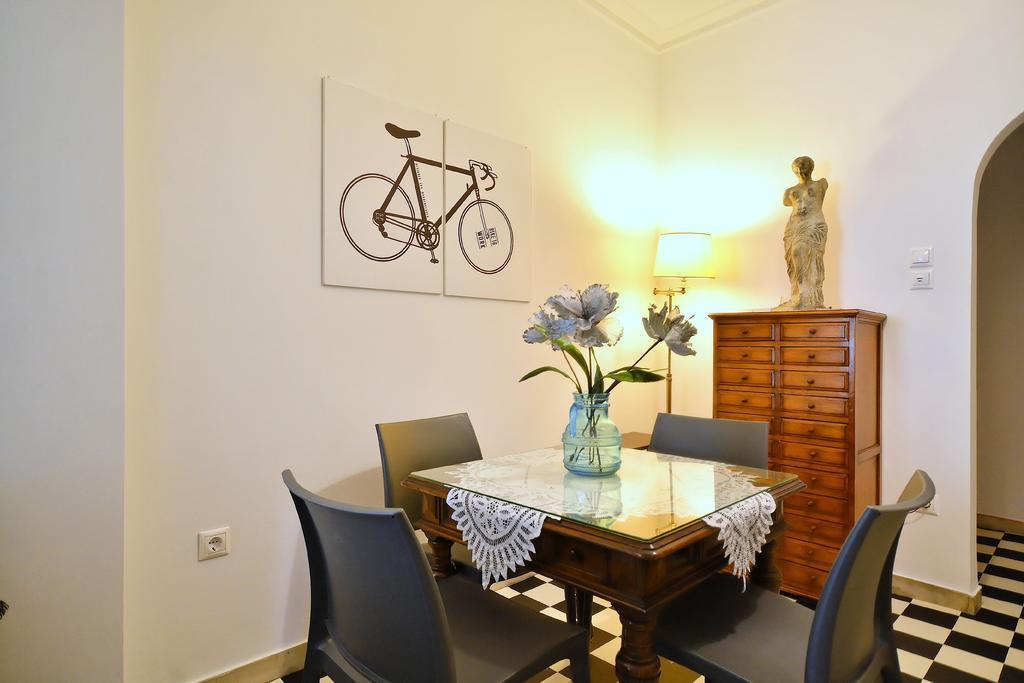 Plaka Elegant Apartment Atenas Exterior foto